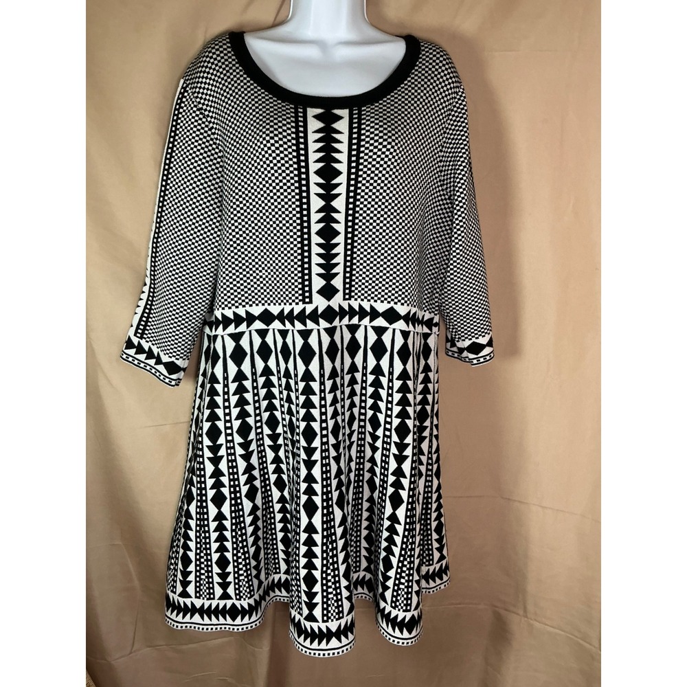 Nina Leonard Geometric Knit Dress Womens 2X Black White Excellent Fit Flare